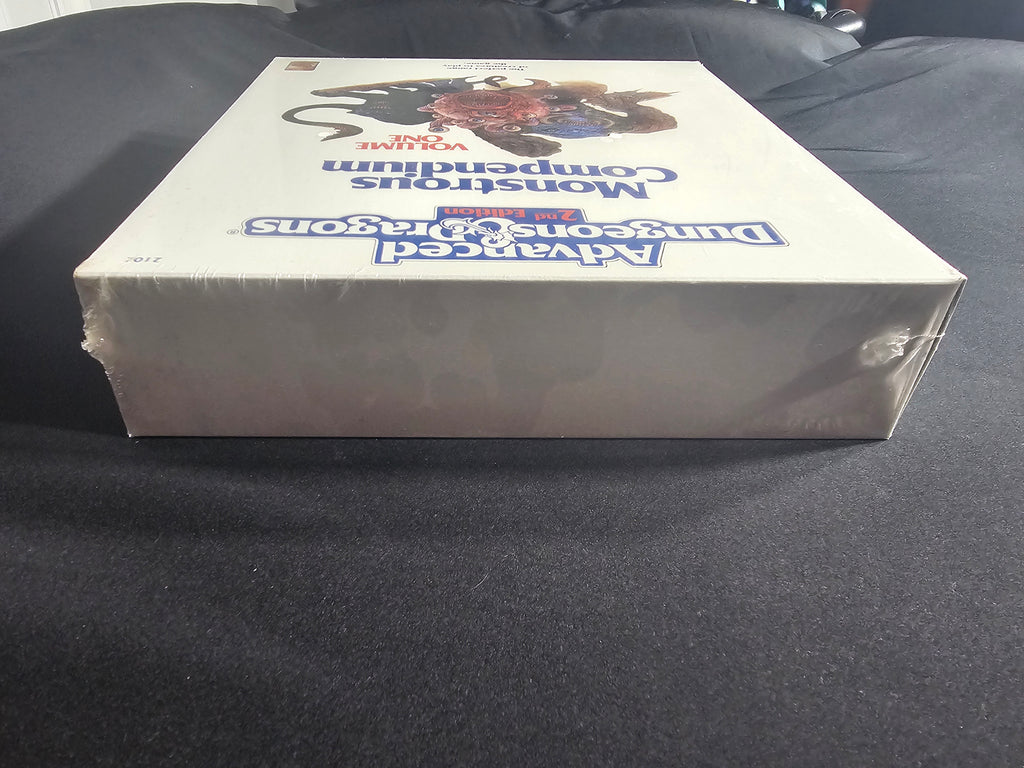 AD&D 2nd Edition Monstrous Compendium Volume One – 2nd Printing – SW