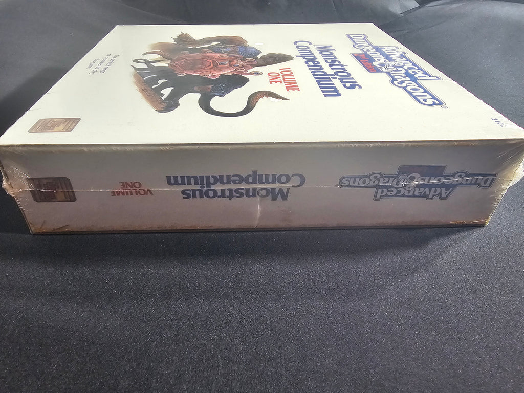 AD&D 2nd Edition Monstrous Compendium Volume One – 2nd Printing – SW
